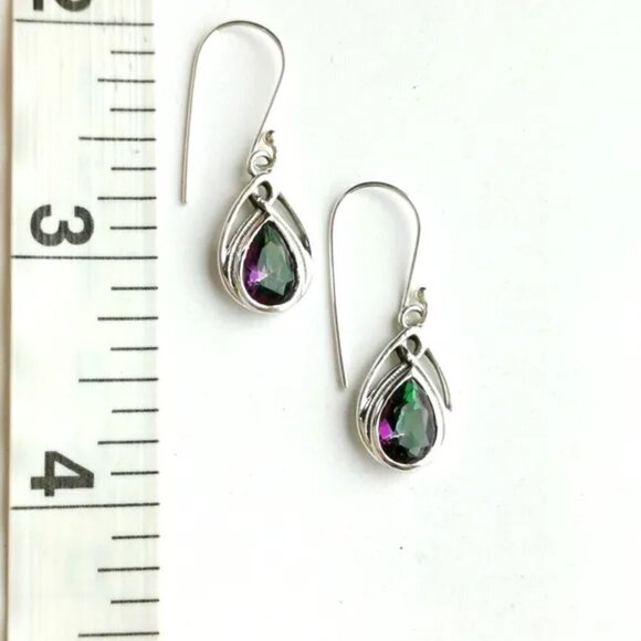 Nwt Teardrop shaped Mystic Topaz earrings in Sterling Silver - Picture 2 of 6